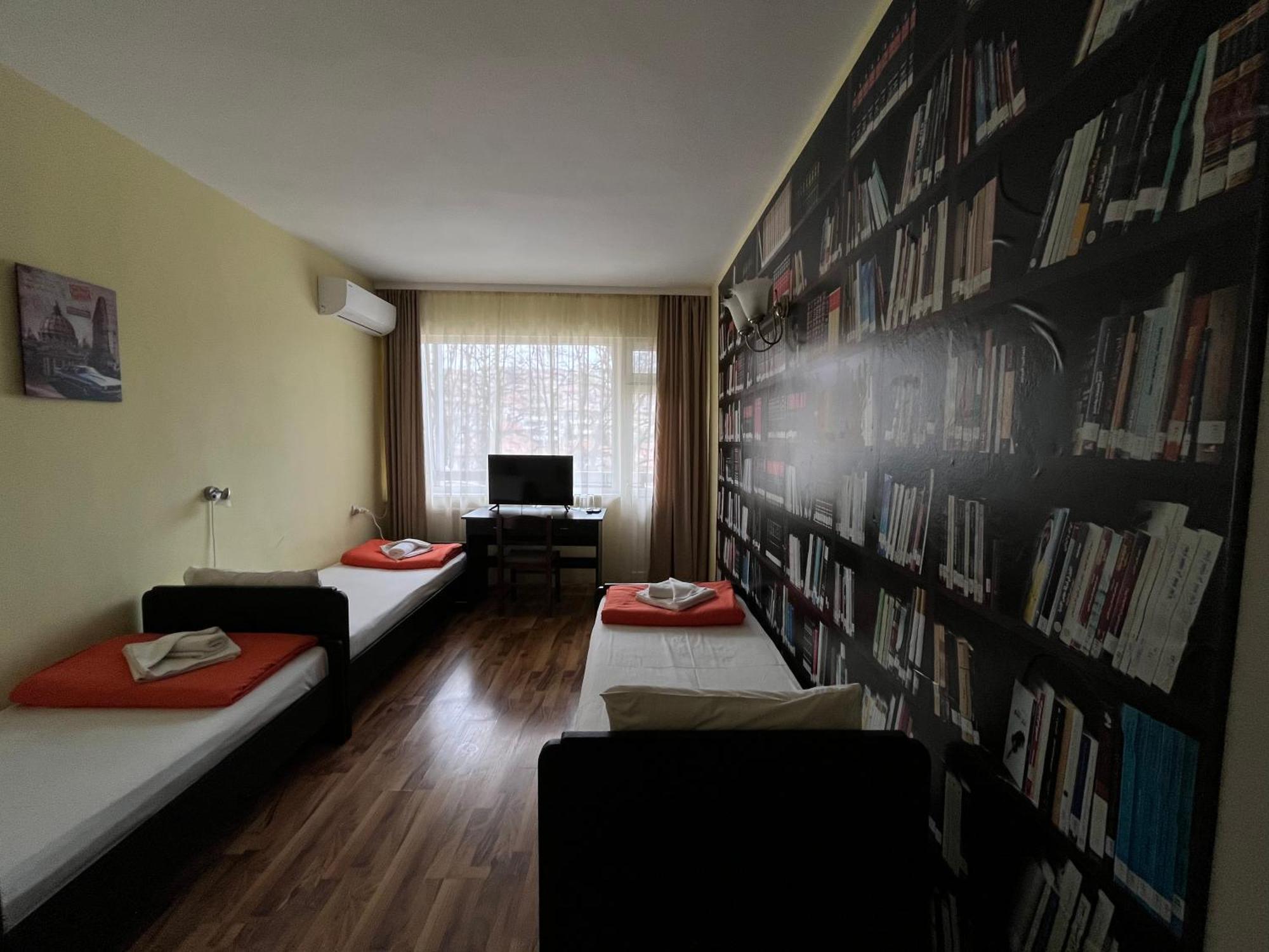 Park Hotel Ivailo Weliko Tarnowo Zimmer foto