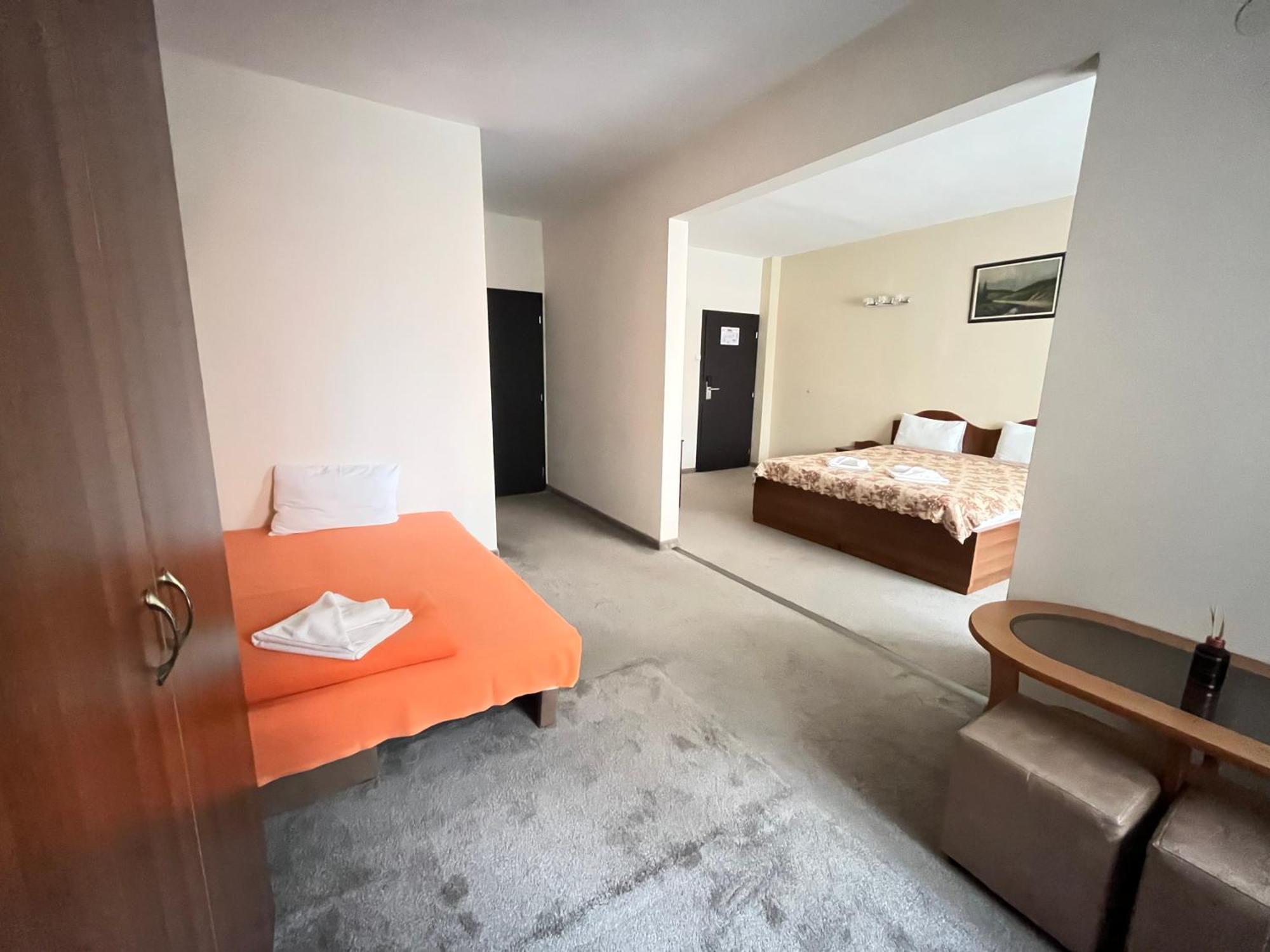 Park Hotel Ivailo Weliko Tarnowo Zimmer foto