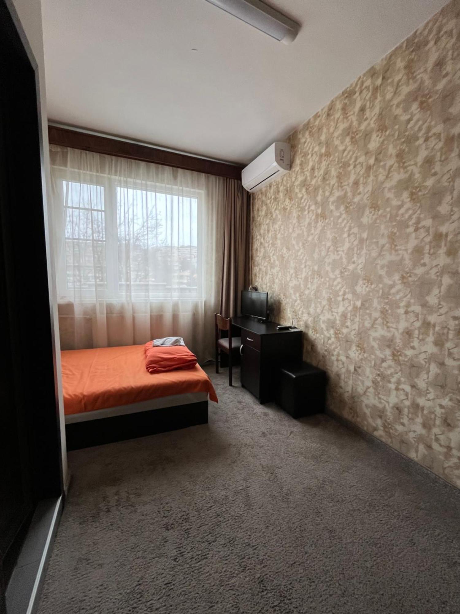 Park Hotel Ivailo Weliko Tarnowo Zimmer foto